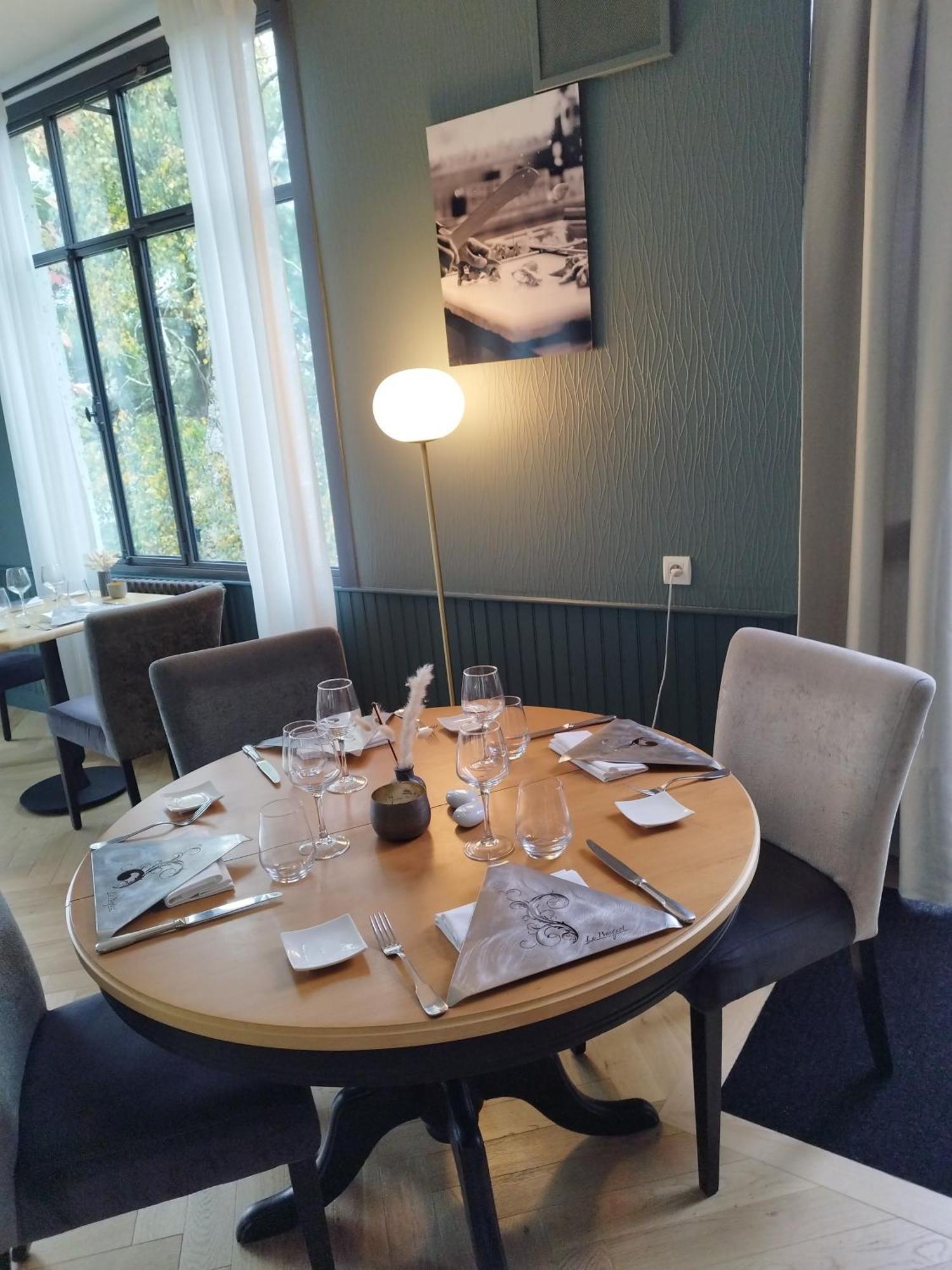 Hotel Restaurant Le Bosquet Les Ponts-de-Cé Kültér fotó